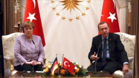 Alemania denuncia a Erdogan por vincular a Merkel con terrorismo