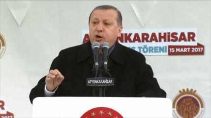 Erdogan acusa a Holanda de ser autor de la masacre de Srebrenica 