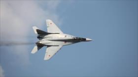 Pilotos ucranianos practican derribo de aviones de combate rusos