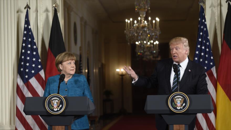El presidente de EE.UU., Donald Trump, durante una conferencia de prensa conjunta con la canciller alemana, Angela Merkel, en la Casa Blanca, Washington, 17 de marzo de 2017.