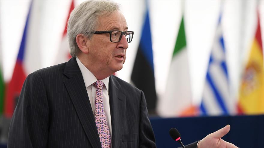 El presidente de la Comisión Europea (CE), Jean-Claude Juncker, habla en el Parlamento Europeo (PE) en Estrasburgo, este de Francia, 15 de marzo de 2017.