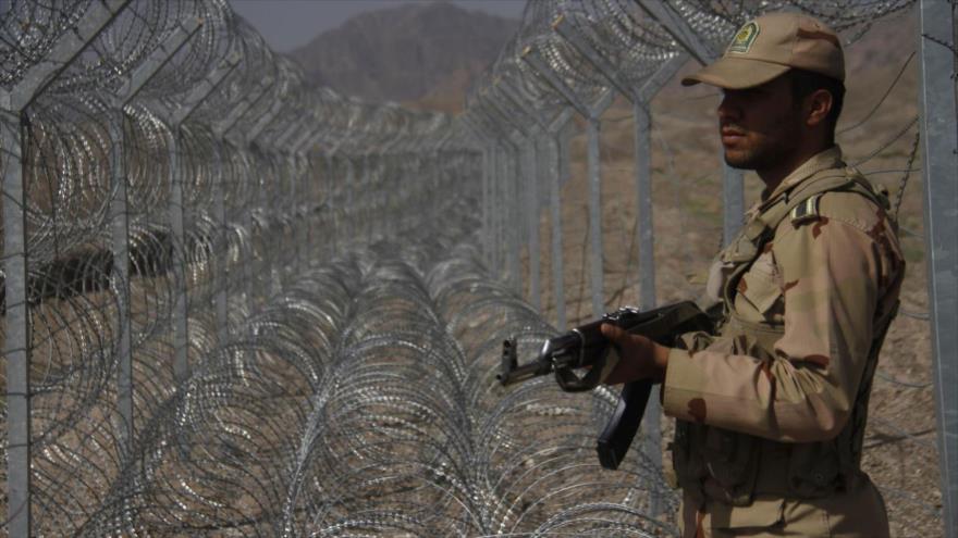 Un guardia fronterizo de la Policía de Irán.