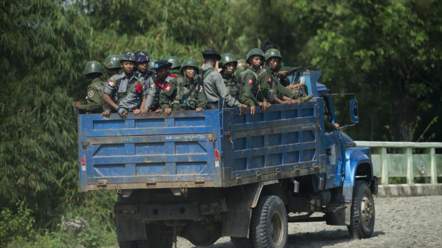 Fuerzas del Ejército birmano. 