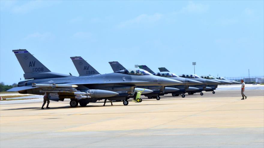 Cazas estadounidenses F-16 en la base aérea de Incirlik, Turquía, 9 de agosto de 2015.