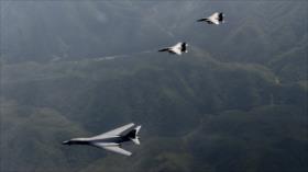 Bombardero estratégico de EEUU simula ataque sobre Pyongyang