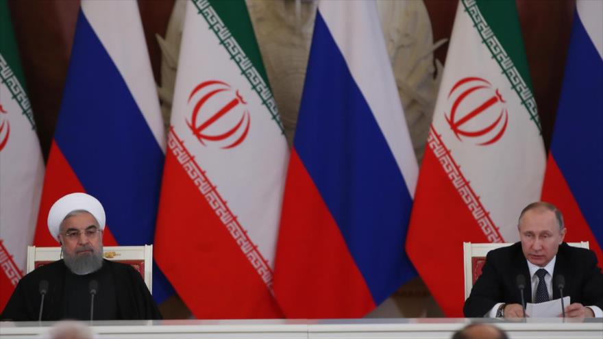 Irán y Rusia prometen resolver la crisis siria por vía diplomática
