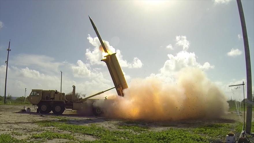 Puesta en marcha del Sistema de Defensa Terminal del Área de Gran Altitud (THAAD, en inglés), 1 de noviembre de 2015.