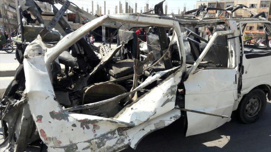 Mueren 5 civiles por ataque con bomba a un autobús en Siria