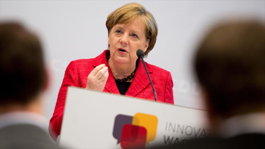 Merkel a May : Aclare el brexit, luego hablaremos del futuro