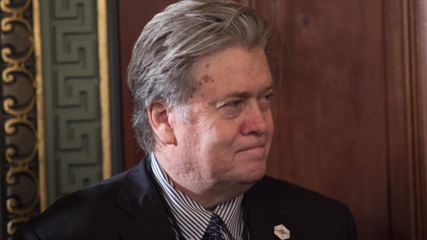 El exasesor del presidente de EE.UU. Donald Trump y en el Consejo de Seguridad Nacional Steve Bannon asiste a la toma de posesión de Nikki Haley como la representante de Estados Unidos ante la ONU en Washington (capital estadounidense), 25 de enero de 2017.