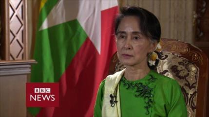 Suu Kyi rechaza llamar ‘limpieza étnica’ al acoso a los rohingyas