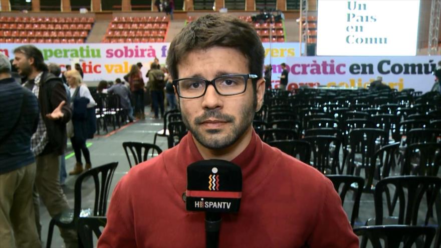 Colau y Domènech lideran un nuevo partido soberanista en Cataluña