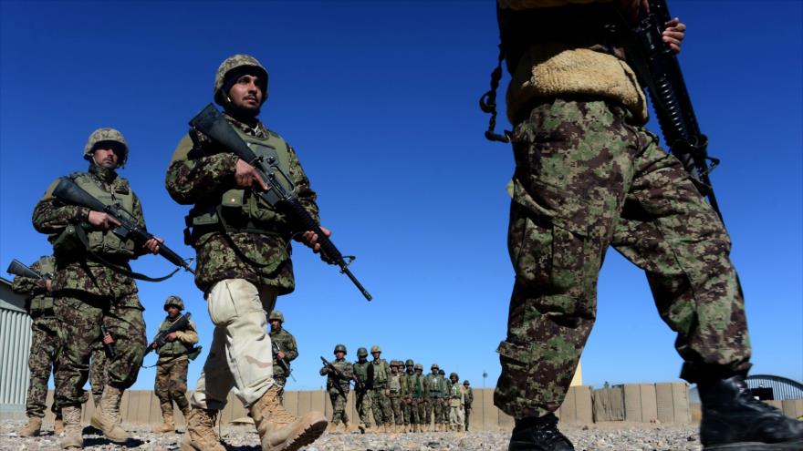 Las fuerzas de seguridad afganas reciben entrenamiento militar en Herat (noroeste), 9 de febrero de 2017.