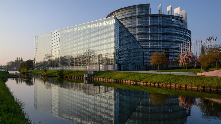 El edificio del Parlamento Europeo (PE) en Estrasburgo, en el este de Francia, durante una sesión plenaria, 5 de abril de 2017.