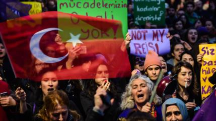 Consejo electoral de Turquía no anulará resultado de referéndum