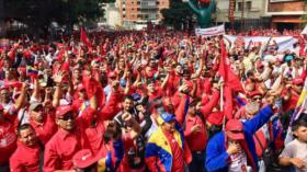 Masiva marcha en Caracas en defensa de la Revolución Bolivariana