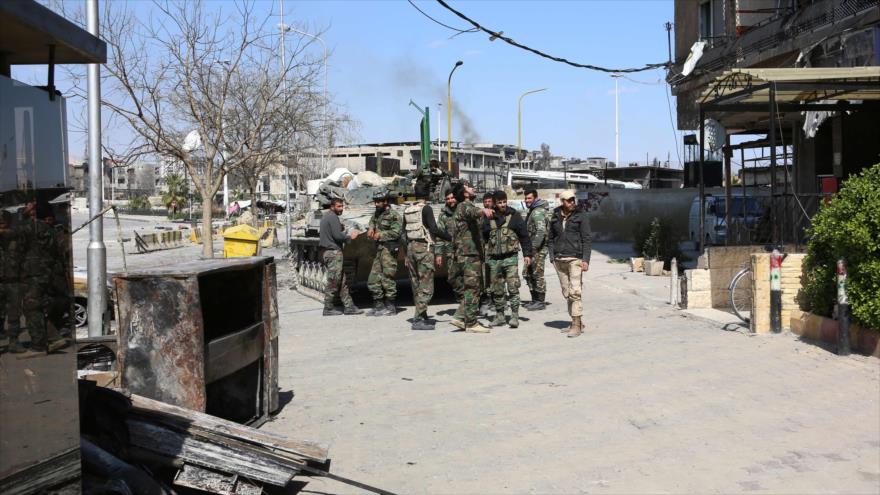 Las fuerzas del Gobierno sirio en las afueras de Damasco, la capital siria, 24 de marzo de 2017.