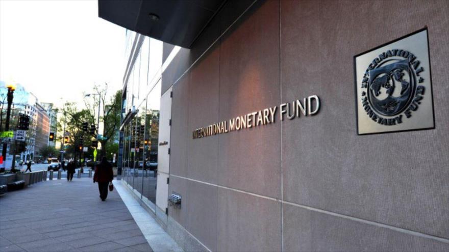 El logotipo del Fondo Monetario Internacional (FMI) en su edificio en Washington (capital de EE.UU.).