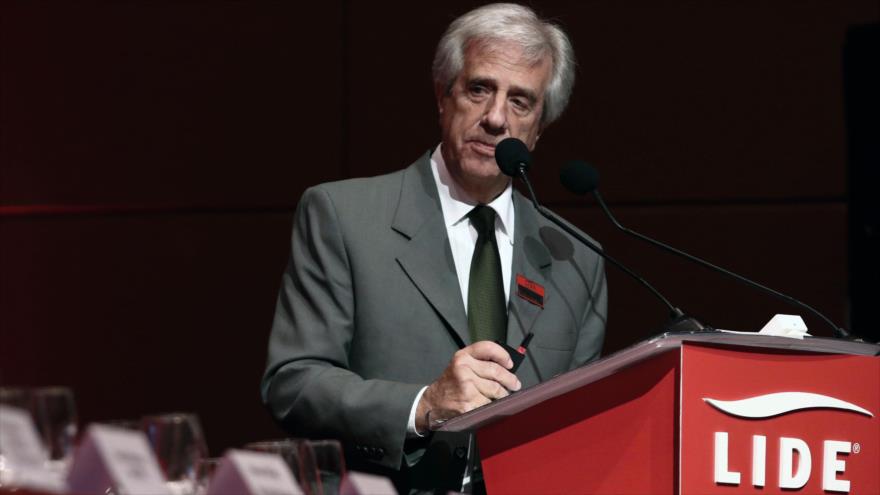 El presidente de Uruguay, Tabaré Vázquez, habla durante un acto en la ciudad brasileña de Sao Paulo, 21 de noviembre de 2016.