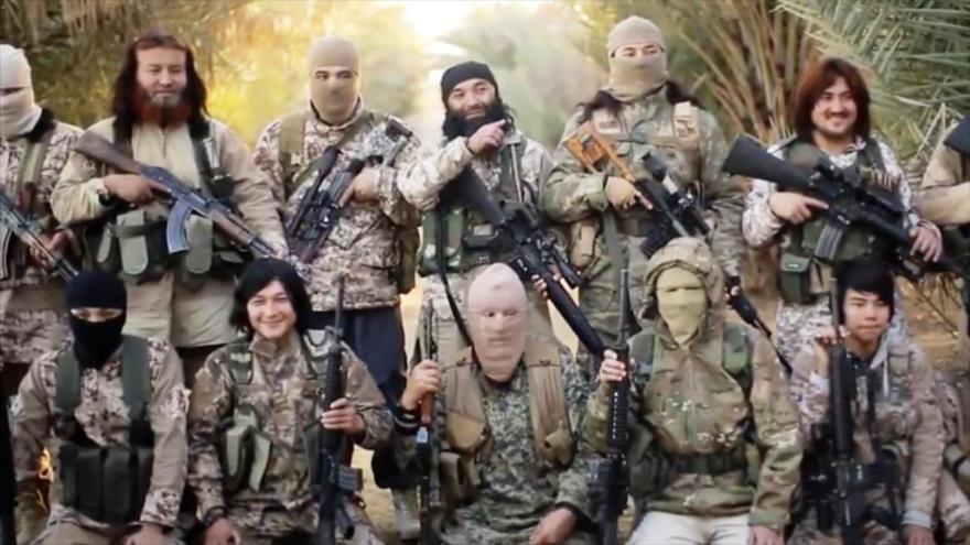 Combatientes de origen chino que engrosan las filas del grupo terrorista EIIL (Daesh, en árabe) aparecen en un vídeo en el que prometen atacar China.
