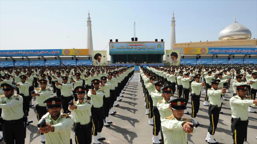 Las fuerzas de seguridad de Irán durante un desfile militar.