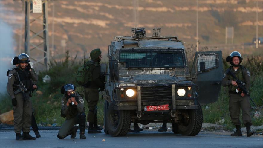 Vídeo: Policía israelí abre fuego contra manifestantes palestinos