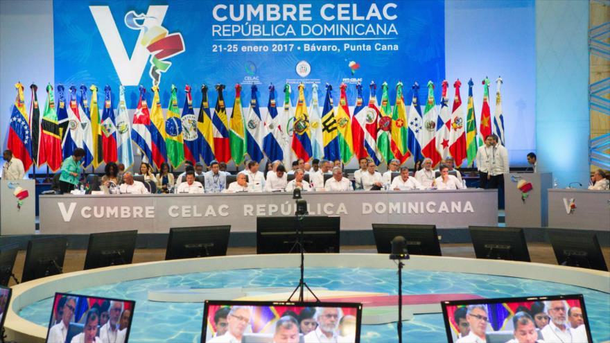 Una sesión plenaria de la Quinta Cumbre de La Comunidad de Estados Latinoamericanos y Caribeños (Celac) en Bávaro, República Dominicana, 25 de enero de 2017. 