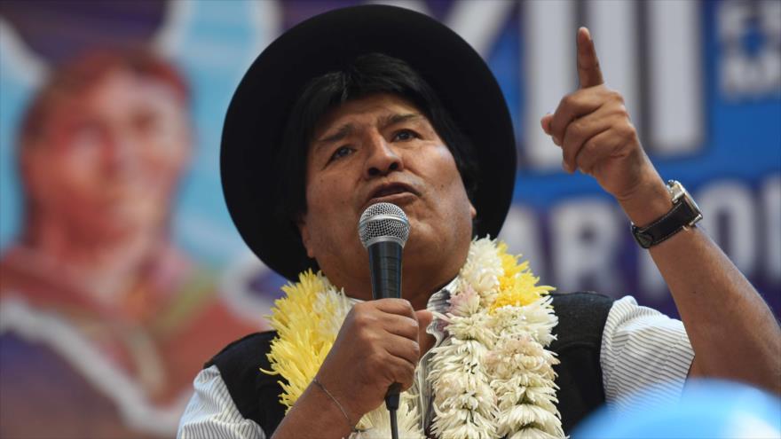 El presidente de Bolivia, Evo Morales, durante la inauguración del XIII Congreso de la Federación Departamental de Mujeres Campesinas “Bartolina Sisa” en el municipio de Vinto, Cochabamba, 28 de abril de 2017.
