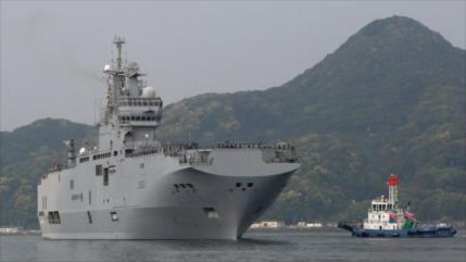 Francia envía nave de asalto a Japón en plena tensión regional