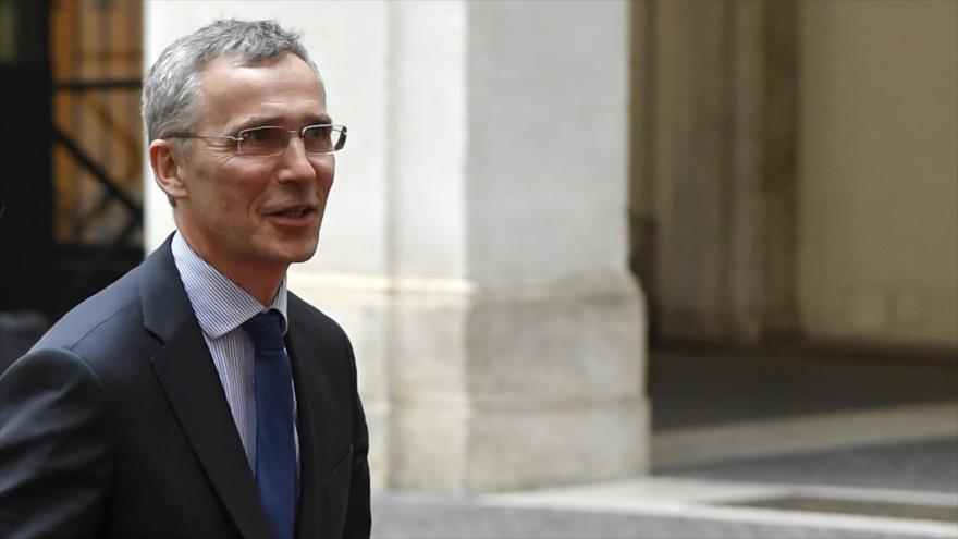 El secretario general de la Organización del Tratado del Atlántico Norte (OTAN), Jens Stoltenberg, antes de una reunión con el primer ministro italiano en el Palazzo Chigi en Roma, 27 de abril de 2017.