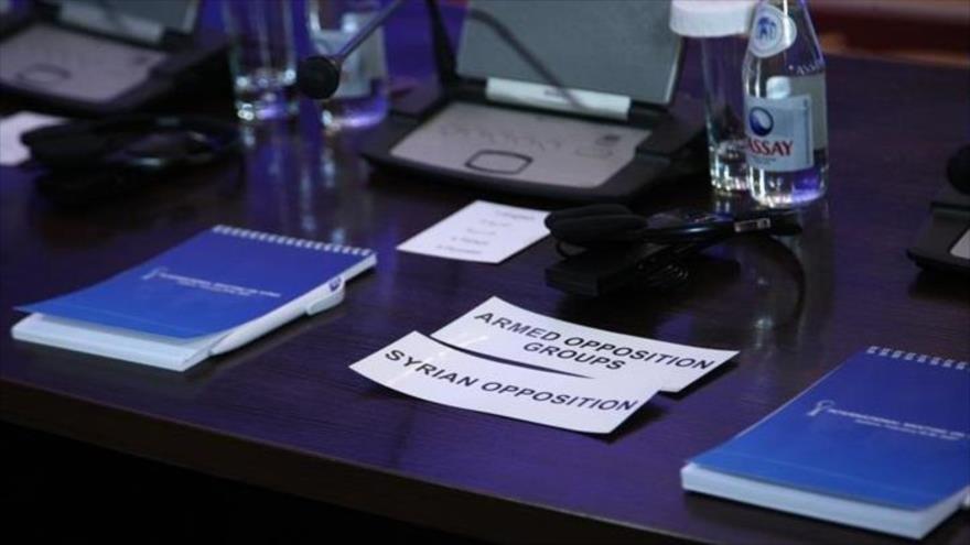 Parte de la mesa de diálogo especificada para la oposición siria y los llamados grupos opositores armados en los diálogos de Astaná (capital kazaja).
