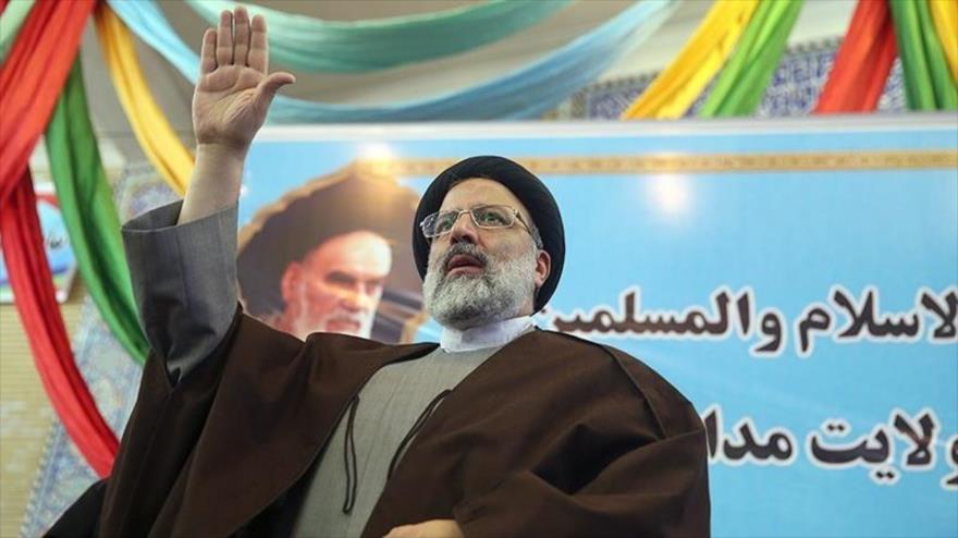 El candidato a la Presidencia de Irán Seyed Ebrahim Raisi en un mitin electoral en Ilam (oeste), 3 de mayo de 2017.