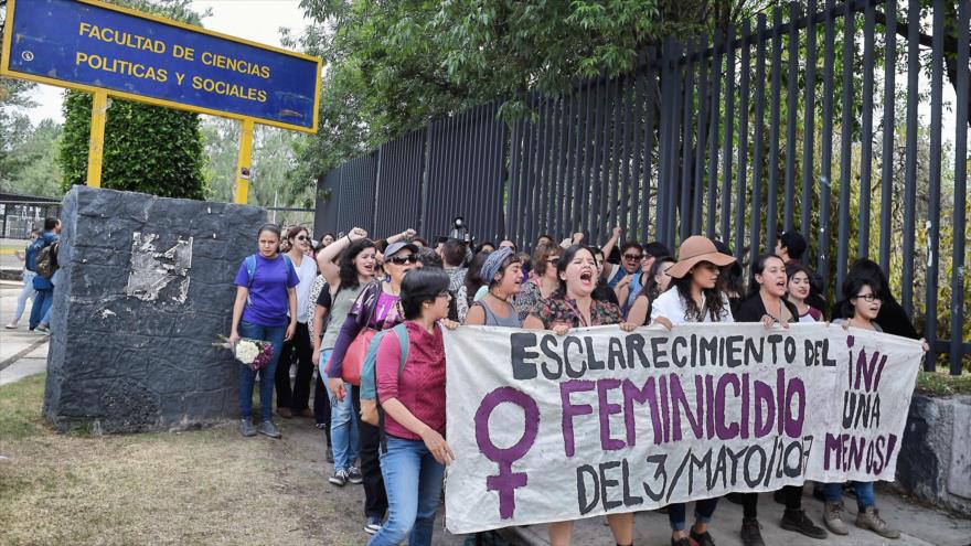 Estudiantes mexicanos protestan por un nuevo caso de feminicidio 