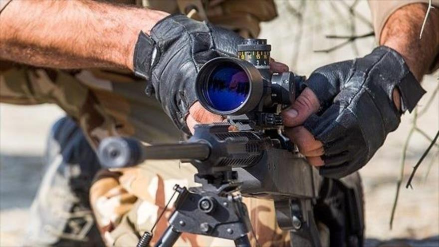 Taher, fusil iraní para francotiradores, de calibre 7,62 x 51 mm y con alcance de hasta 1200 m.