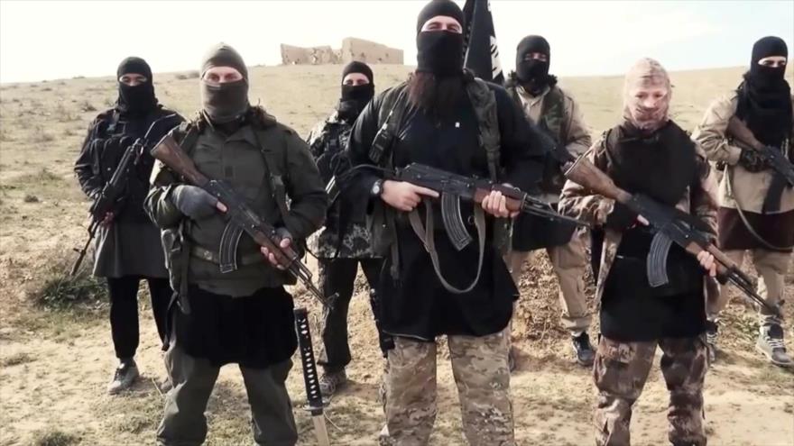 Combatientes franceses de la agrupación terrorista de Daesh en Siria, 4 de febrero de 2015.