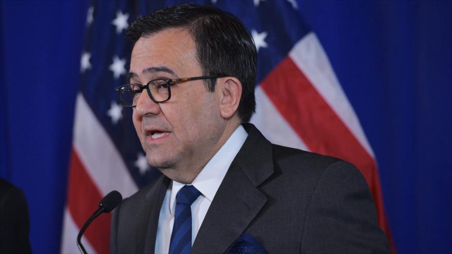 El ministro de Economía de México, Ildefonso Guajardo, habla durante una conferencia en Washington (capital de EE.UU.), 10 de marzo de 2017.
