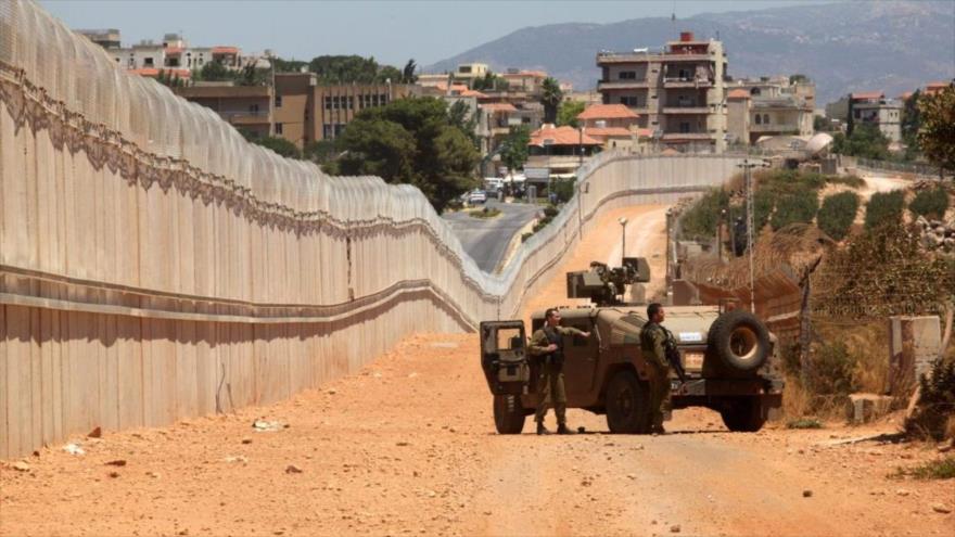 Las fuerzas israelíes desplegadas a lo largo de la valla fronteriza con El Líbano, 2012.