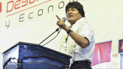 Morales acusa a Chile de ‘agresión’ a la democracia