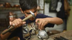 Irán - 1. Artesanía de Irán, Nayaf Abad 2. El arte del grabado de piedras preciosas 3. Las mezquitas en Tabriz