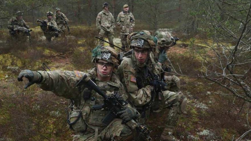 Soldados estadounidenses en una maniobra militar conjunta de las fuerzas de la OTAN en Letonia.