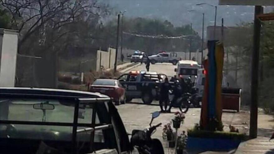 Escena del asesinato de Jonathan Rodríguez Córdova, reportero del semanario El Costeño de Autlán, 15 de mayo de 2017.