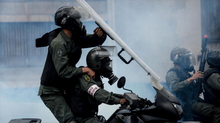 Maduro ordena militarizar frontera tras ola de violencia