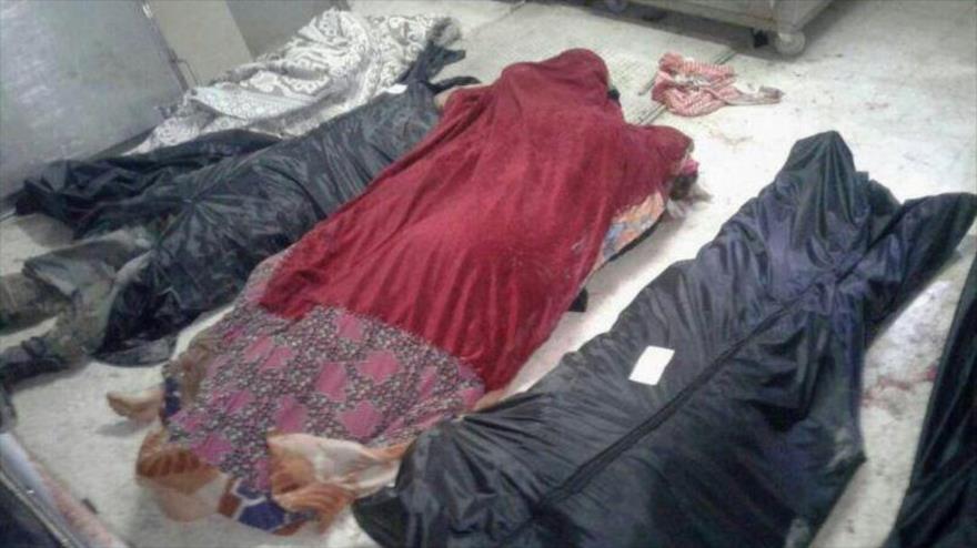 Cadáveres de civiles asesinados por los terroristas de Daesh en un ataque en la provincia de Hama.