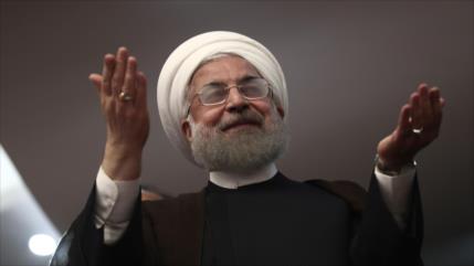 Líderes del mundo felicitan a Rohani por su reelección en Irán