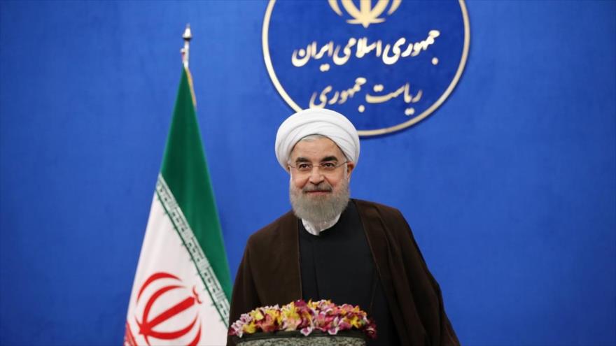 El presidente reelegido de Irán, Hasan Rohani, se dirige al pueblo iraní, 20 de mayo de 2017.