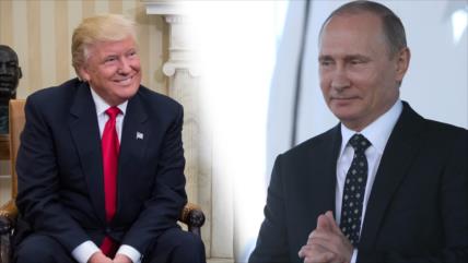 Exdirector de CIA: Trump es un "tonto útil" de Putin