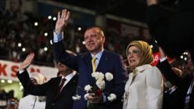 Erdogan vuelve a presidir al partido gobernante AKP