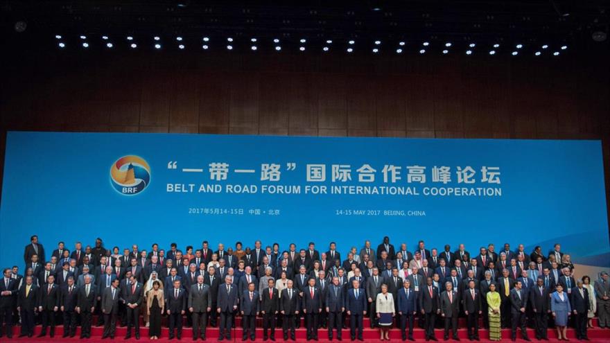 Líderes mundiales en la foto de familia del Foro de la Franja y la Ruta (OBOR) celebrado del 14 al 15 de mayo en China.