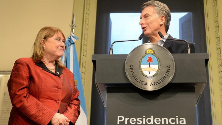 El presidente argentino, Mauricio Macri, y su canciller saliente, Susana Malcorra, en una rueda de prensa en Buenos Aires, capital argentina, 29 de mayo de 2017.