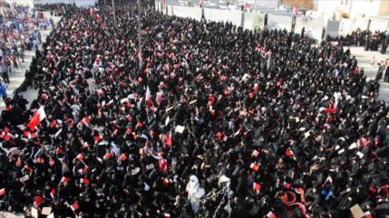 Bareiníes continúan marchas contra el cerco militar al líder opositor